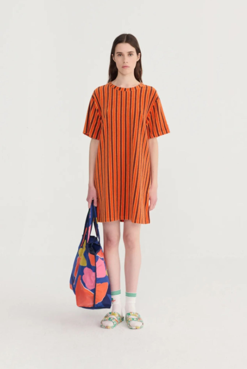Vestido corto en tejido de rizo a raya