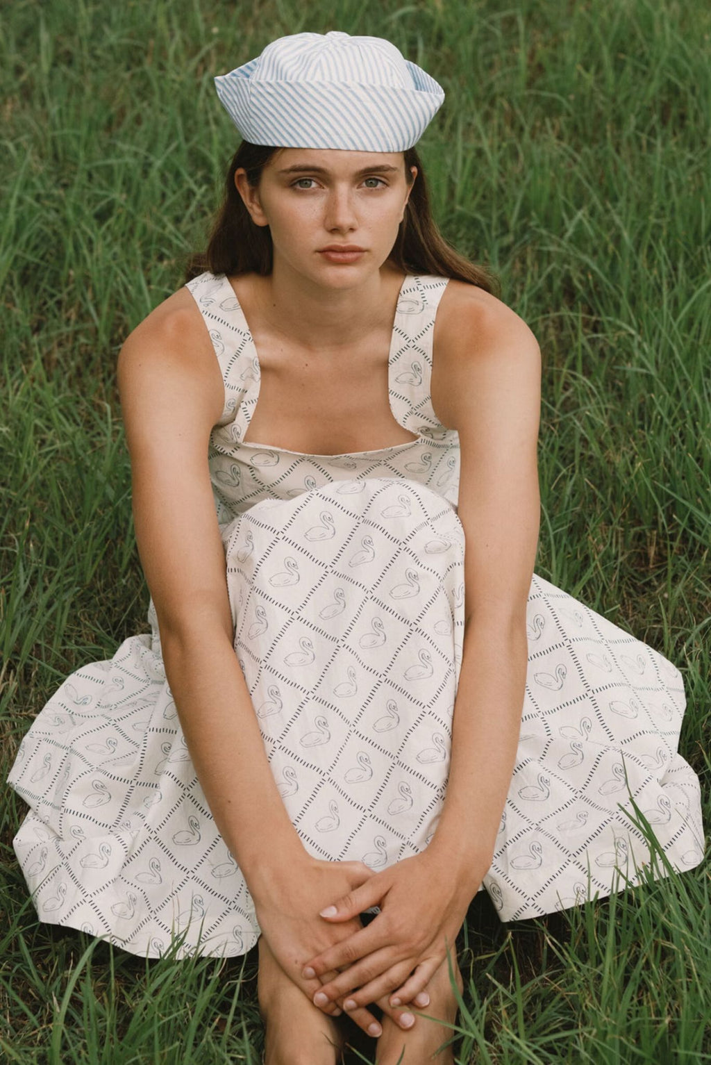 FALDA SWANS