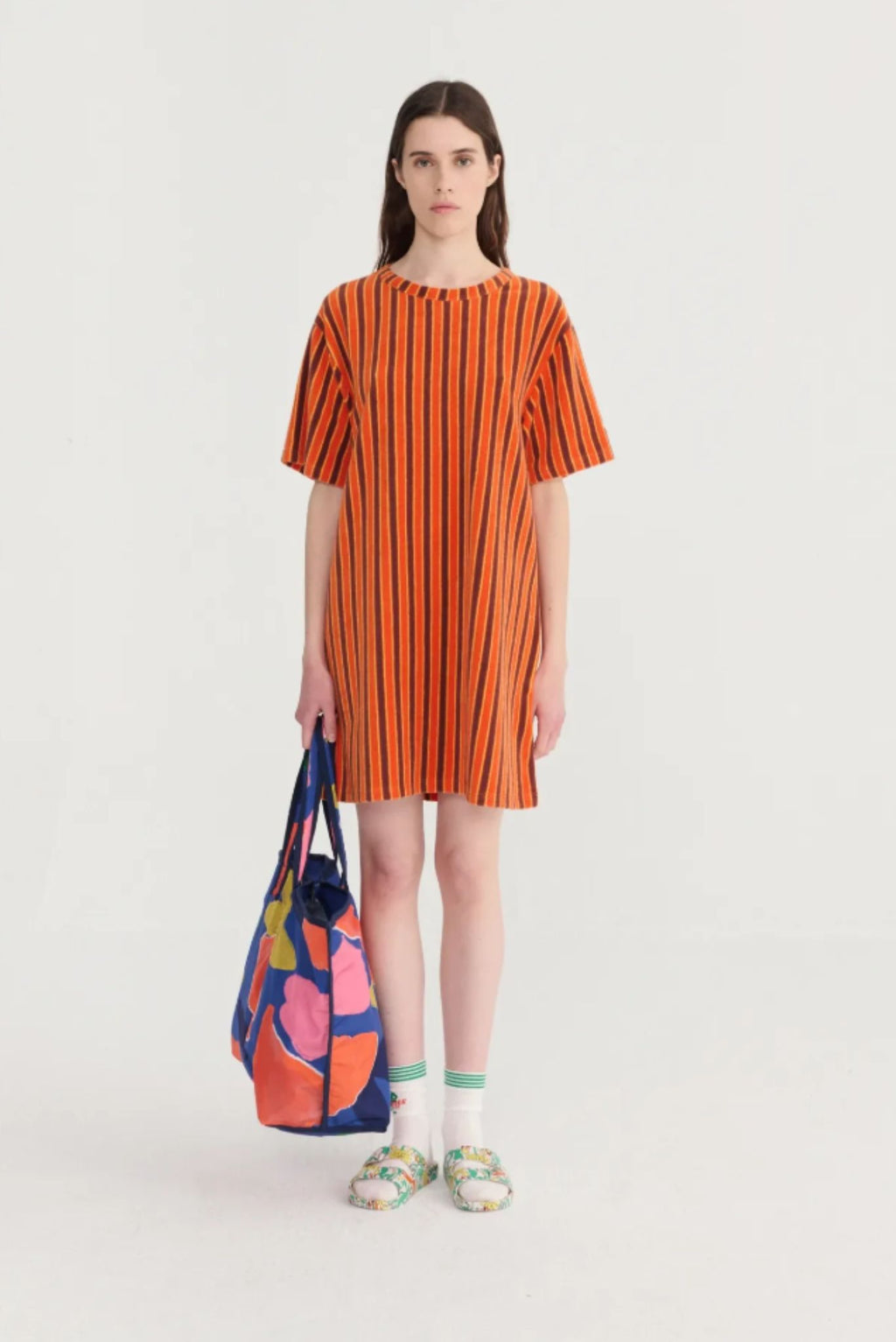 Vestido corto de rizo a rayas