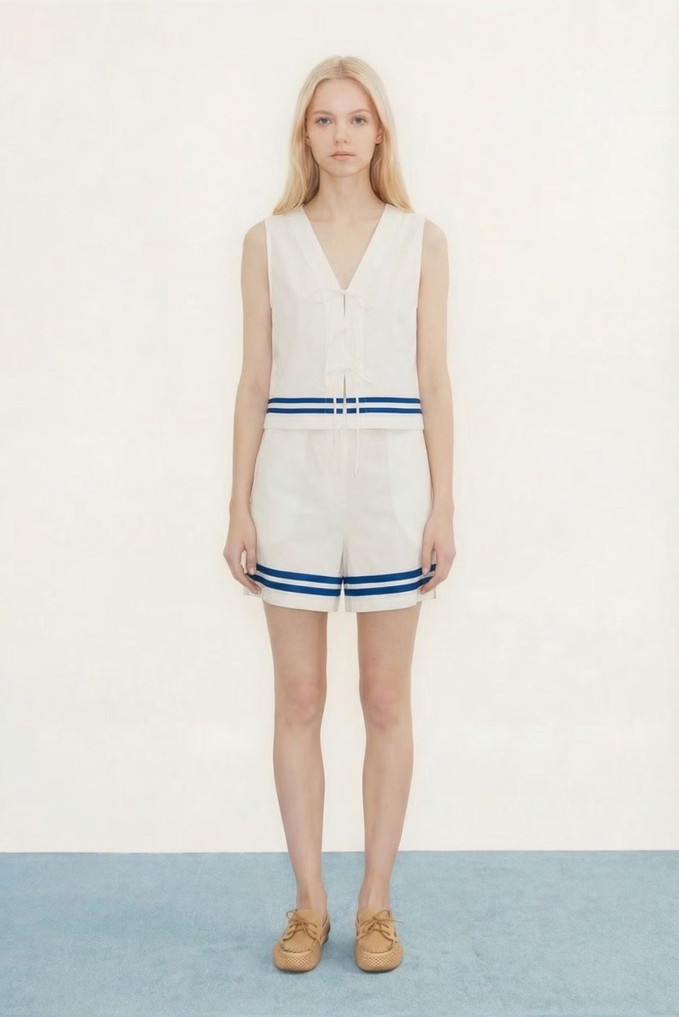 SHORT CON RAYAS