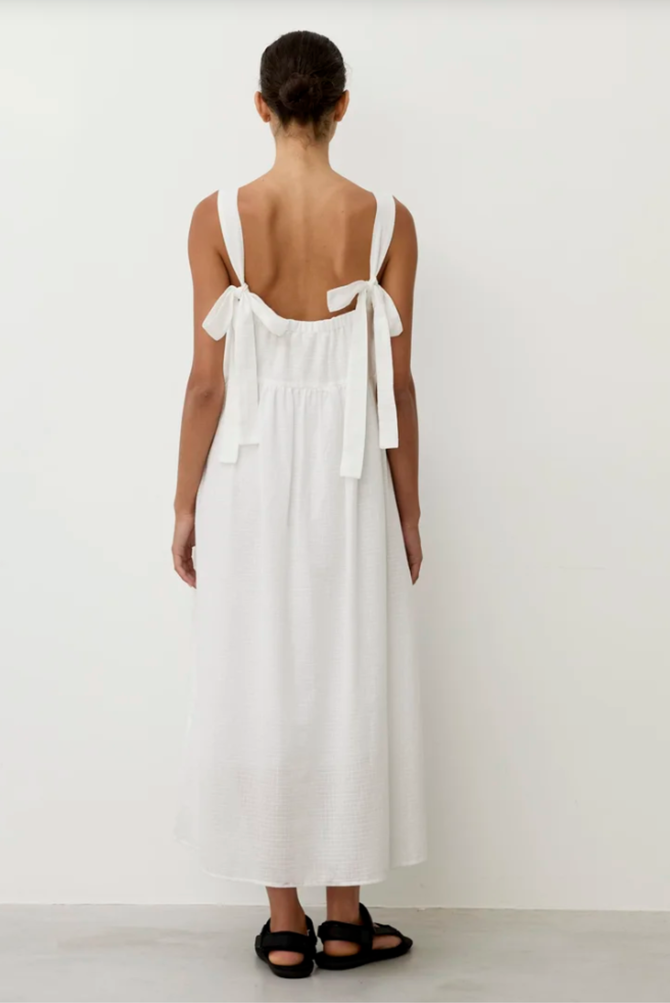 Vestido a cuadros blanco de Alamo