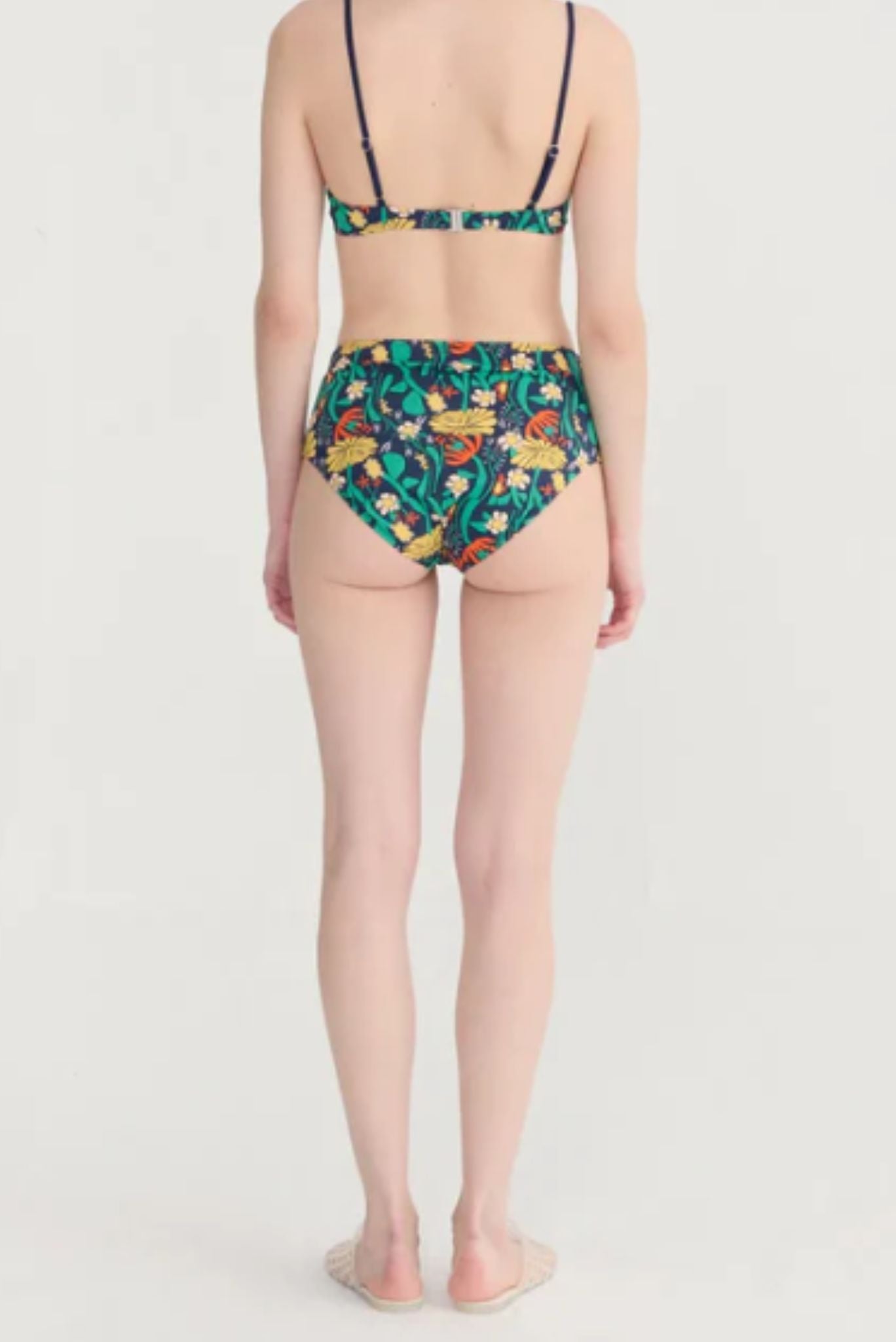 Color Herbalist reciclado en bikini alto